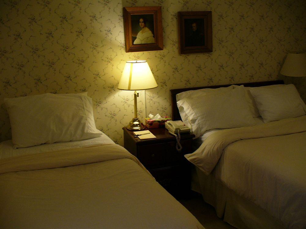 Albert House Inn Отава Екстериор снимка