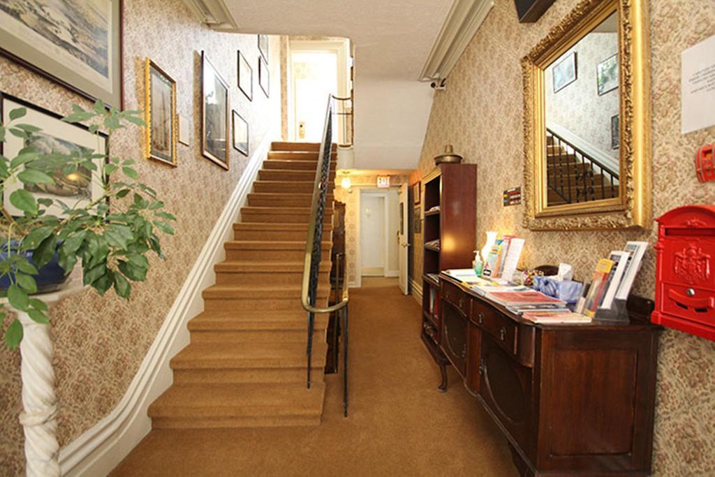 Albert House Inn Отава Екстериор снимка