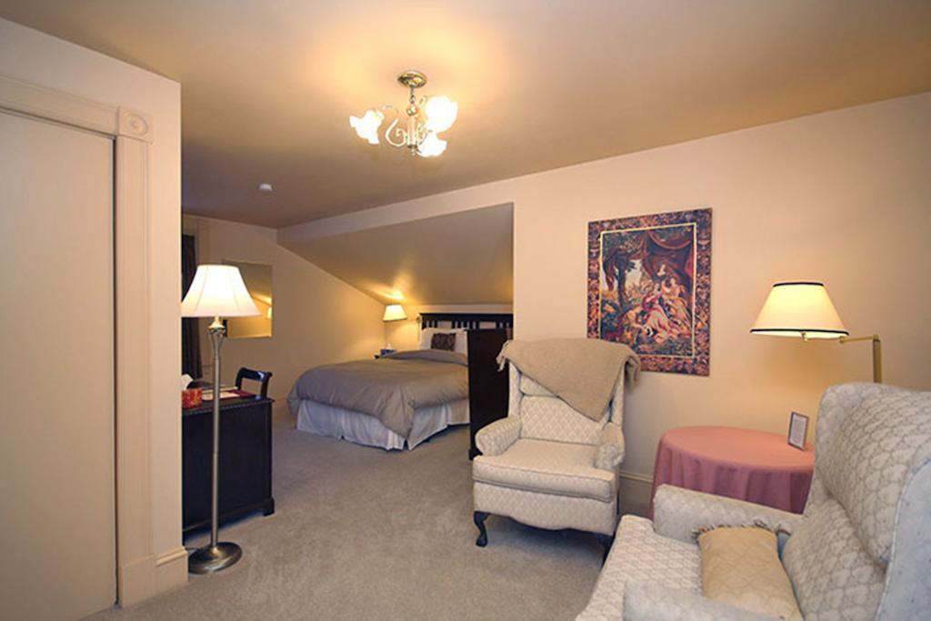 Albert House Inn Отава Екстериор снимка